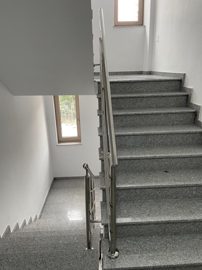 Apartament Pria *