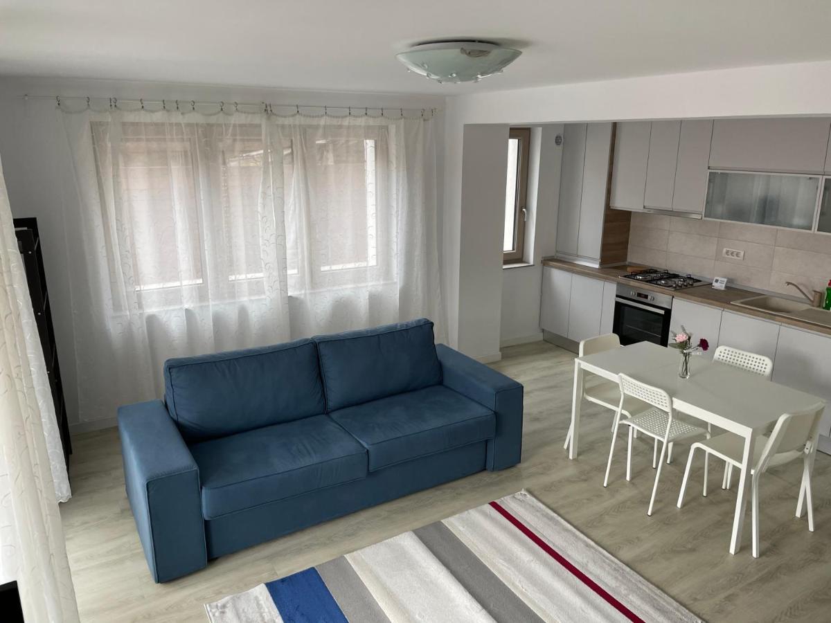 Apartament Pria *
